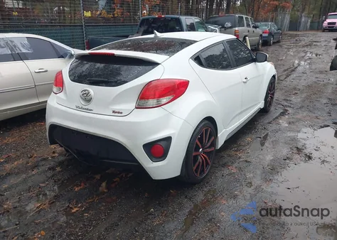 2015 Hyundai Veloster Turbo z USA, uszkodzony, nr VIN KMHTC6AE3FU233952